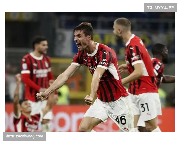 战术复盘：国际米兰夺冠关键战，三中卫体系如何完全锁死对手边路